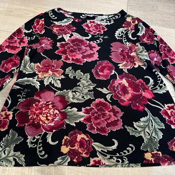 Chicos Travelers Floral 3/4 Sleeve Black & Red Top Size 2P US 12/14 Petite - Picture 2 of 7